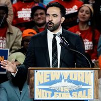 ایرانیان مقیم آمریکا از شباهت شعارهای ممدانی با انقلاب اسلامی میگویند