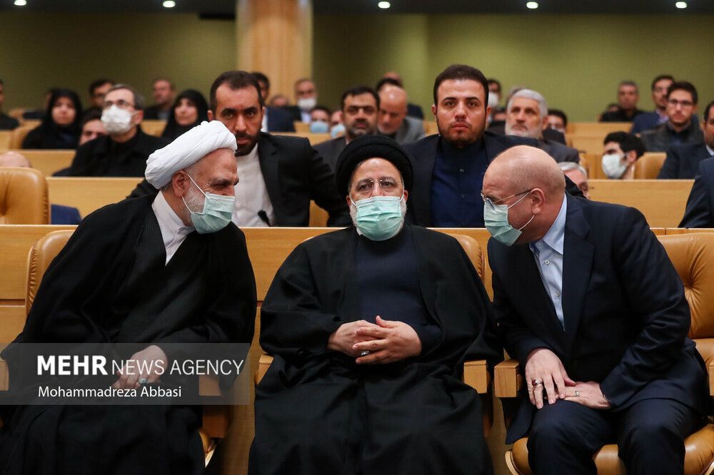 Iran’s President Ebrahim Raisi (center), Parliament Speaker Mohammad-Bagher Ghalibaf (right), and Chief Justice Gholam-Hossein Mohseni-Ejei