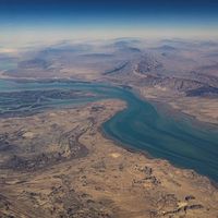 Why Iran may not afford to close the Strait of Hormuz