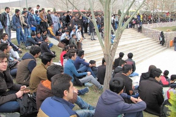 خبير اقتصادي إيراني: 22 مليون عاطل ونسبة البطالة تصل إلى 45 بالمائة في البلاد