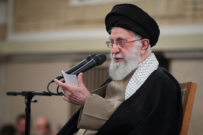 یک روز پیش از دور چهارم مذاکرات آمریکا و جمهوری اسلامی، خامنه‌ای به غزه و سوریه پرداخت