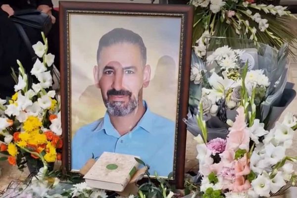 مسعود مدبر، در اصفهان با شلیک گلوله از ناحیه پشت سر کشته شد