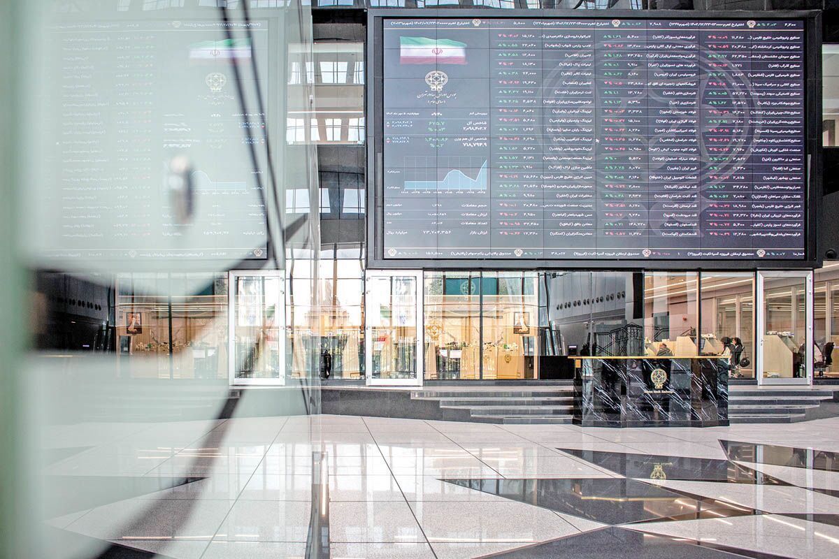 خروج حدود ۱۱ هزار میلیارد تومان پول حقیقی از بورس در ۲۴ روز معاملاتی گذشته