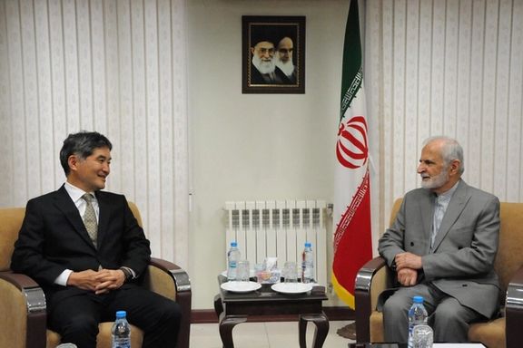 Japan’s ambassador to Iran Aikawa Kazutoshi (left) and Kamal Kharrazi, the head of Iran’s Strategic Council on Foreign Relations, during a meeting in Tehran on July 17, 2023