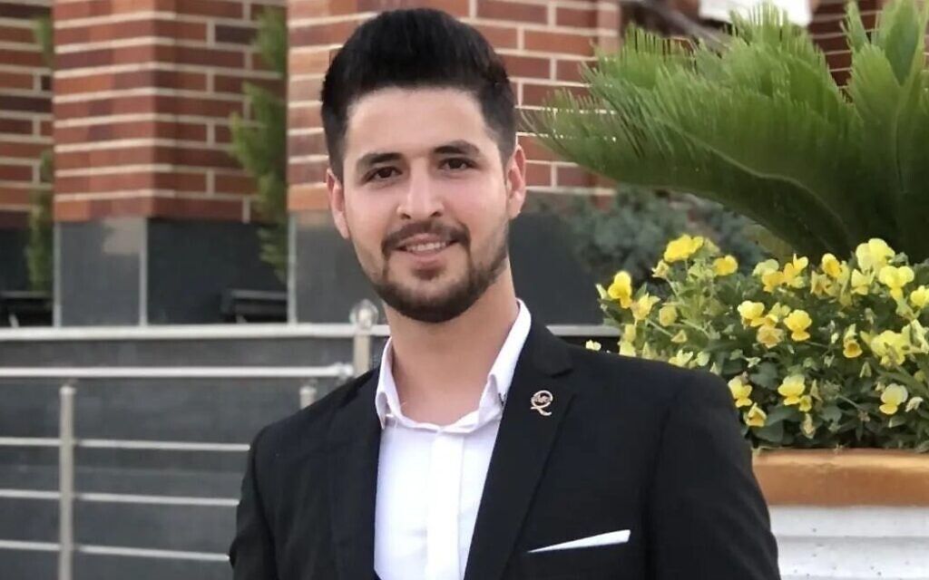 القضاء الإيراني يستدعي محامية متظاهر معدوم بعد انتقادها حكم الإعدام