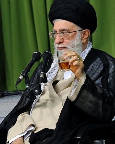 خبرگزاری سپاه با اشاره به جنگ: خامنهای جنس خاص و شجاعت مثالزدنی دارد