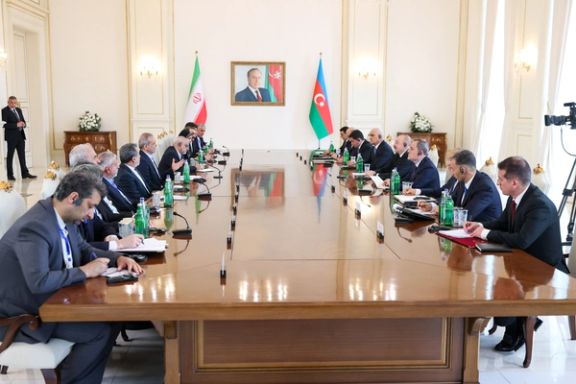 Iranian and Azerbaijani presidents during a meeting in Baku on April 28, 2025