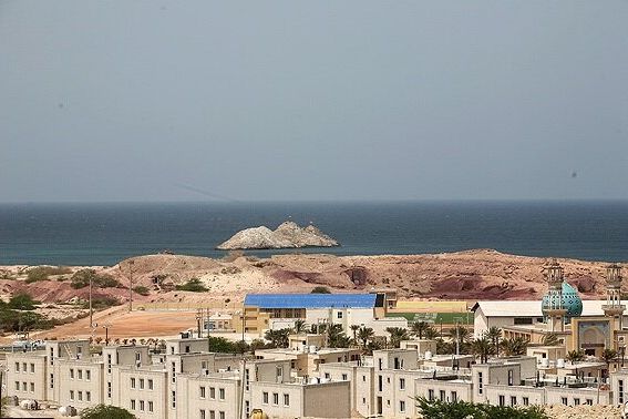 فرماندار ابوموسی: ایرانیان از این پس میتوانند بدون مجوز به جزیره ابوموسی سفر کنند