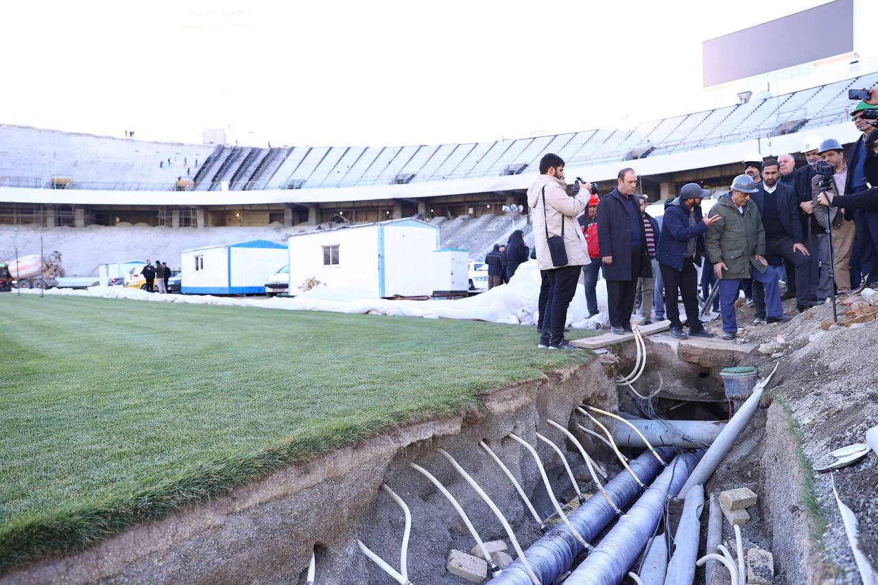 ادعای معاون پزشکیان بالای سر ویرانه استادیوم آزادی: ۸۵ درصد بازسازی انجام شده