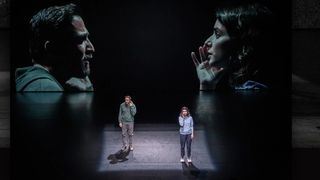 دویدن برای آزادی؛ نگاهی به نمایش دونده نابینا