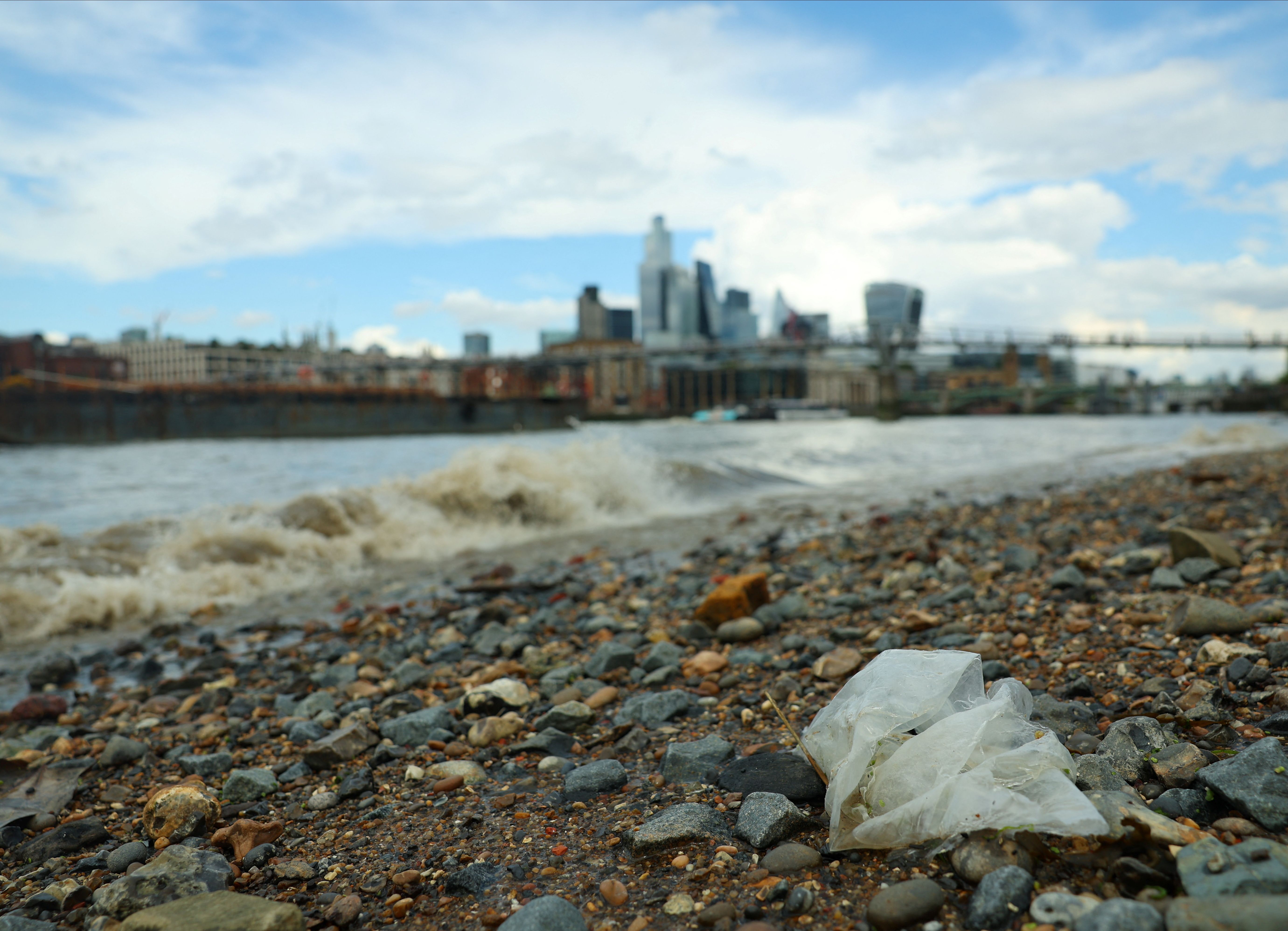 بحران جهانی پلاستیک با هزینه سالانه ۱.۵ تریلیون دلار برای سلامت انسان