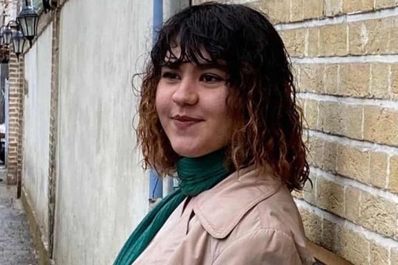 دینا قالیباف، روزنامهنگار بازداشت شده، به زندان اوین منتقل شد