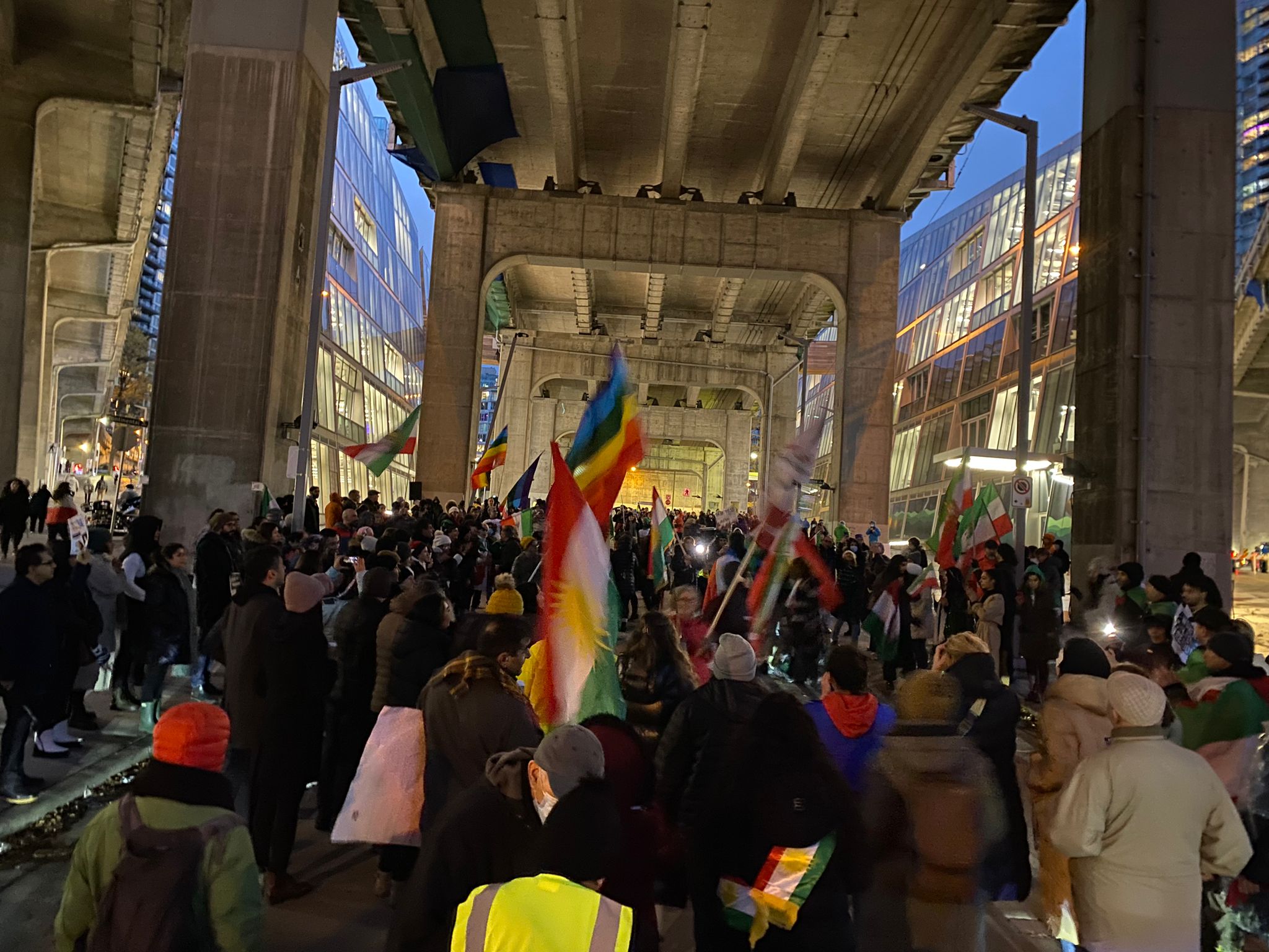 حمایت از خیزش انقلابی در خارج از کشور؛ تجمعات ایرانیان ترکیه، اروپا و آمریکای شمالی 