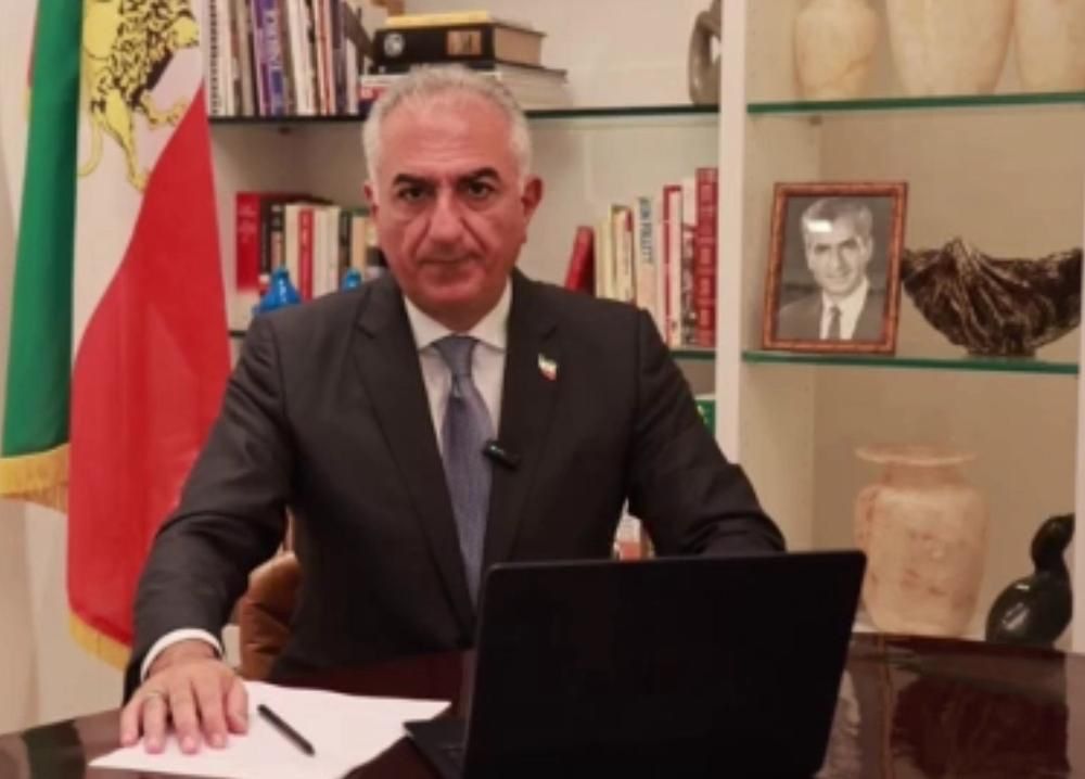شاهزاده پهلوی: حکومت اجساد را با بولدوزر جمع‌ می‌کند و برای تحویل پیکرها پول گلوله می‌گیرد