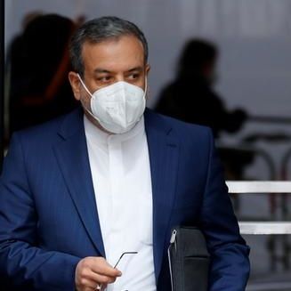 عباس عراقچی برای شرکت در دور پنجم مذاکرات احیای برجام، تهران را به مقصد وین ترک کرد