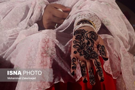 The hands of the bride are decorated with henna or hina (Lawsonia inermis) in some wedding ceremonies in Iran, especially in southern regions