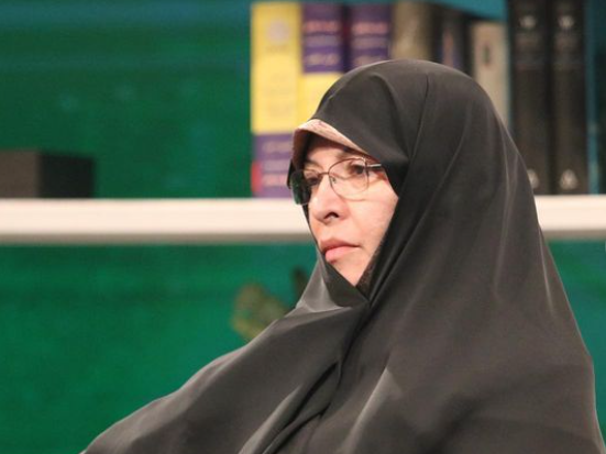 رییس شورای فرهنگی زنان و خانواده: دشمن با فضای مجازی به خانههای ما حمله کرده