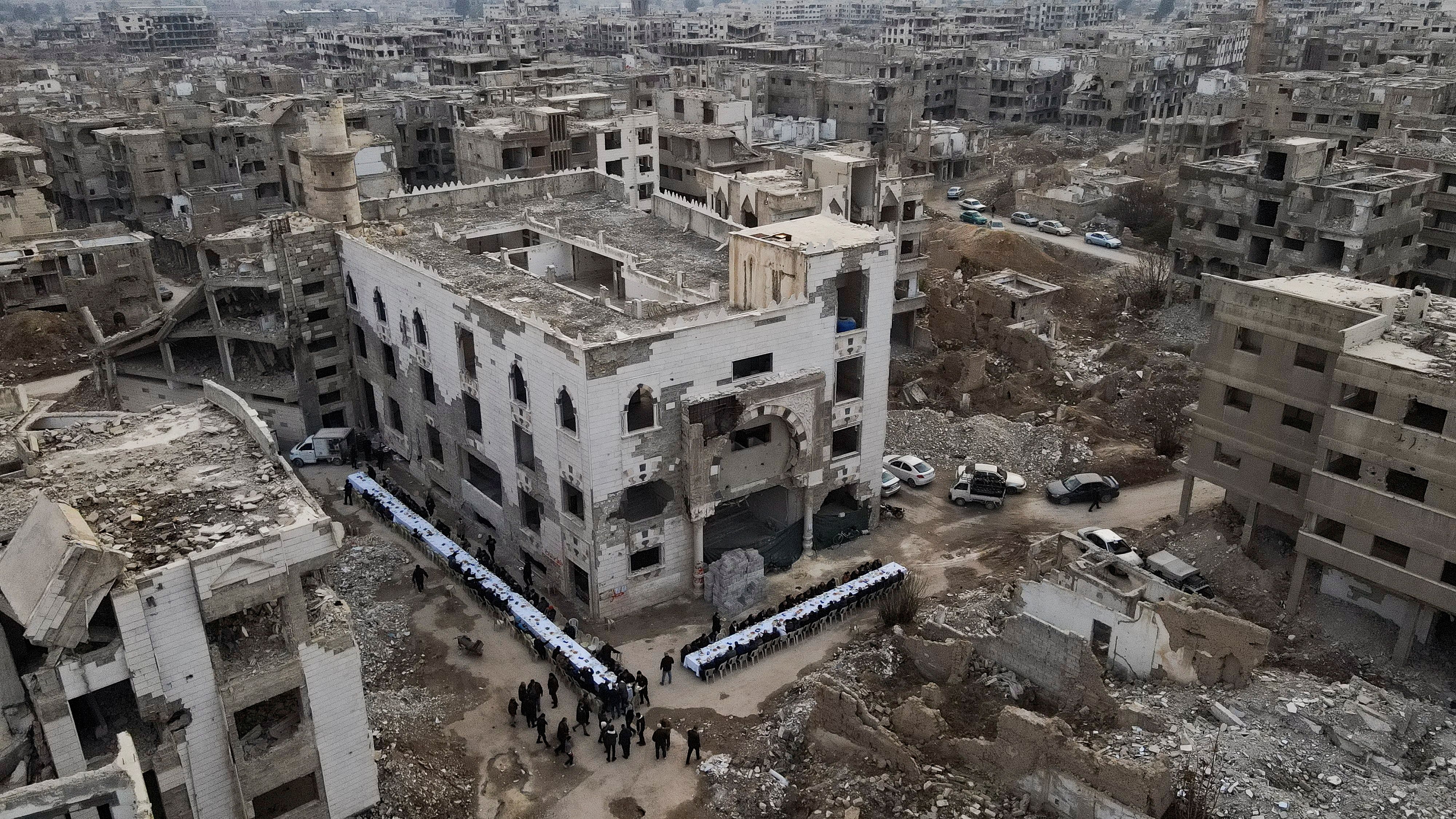 وال‌استریت ژورنال: آمریکا محدودیت‌های کمک‌ بشردوستانه به سوریه را کاهش می‌دهد