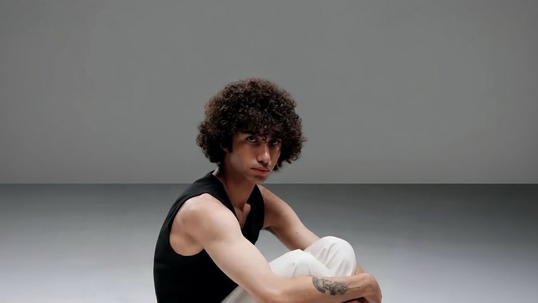 خودداری نیروهای امنیتی از تحویل پیکر امیرحسین حاتمی به خانواده بعد از اعدام