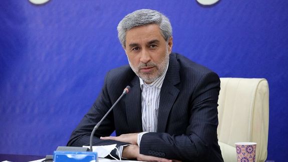 استاندار همدان: بانکها به زنانی که حجاب و عفاف ندارند، خدمات ندهند