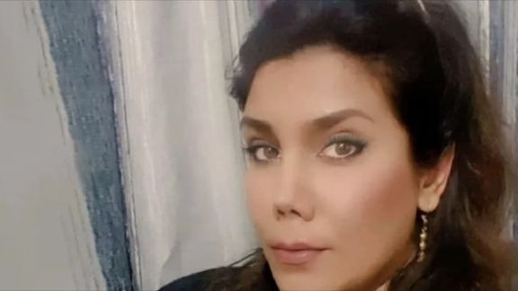 Iran's Exiled Prince Warns Political Prisoner Is 'In Danger'