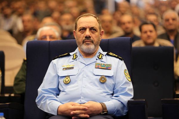 وزیر دفاع جمهوری اسلامی: روز دانشجو، روز مبارزه با استکبار جهانی و آمریکا است