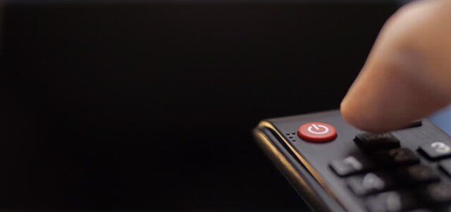 مقام مسئول در وزارت ورزش: درآمد صداوسیما از تبلیغات پخش مسابقات ۷۰۰ تا ۸۰۰ میلیارد است