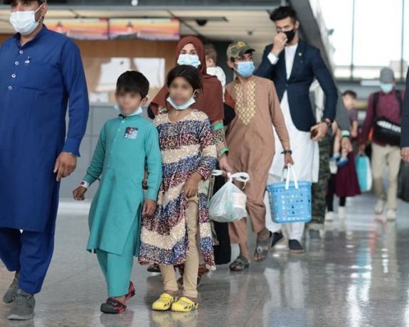 سخنگوی وزارت خارجه آمریکا: تعداد کمی از کودکان افغان بدون خانوادههایشان به آمریکا میرسند