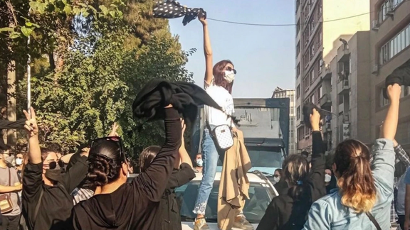 استمرار الدعم العالمي للانتفاضة الثورية في إيران وتأكيد الدول على محاسبة نظام طهران