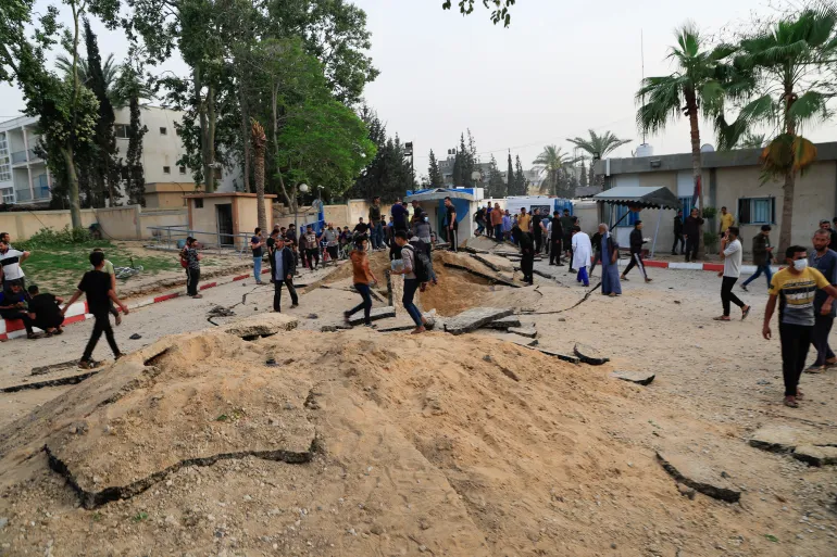در حمله اسرائیل به بیمارستان ناصر ۲۰ نفر از جمله پنج خبرنگار کشته شدند