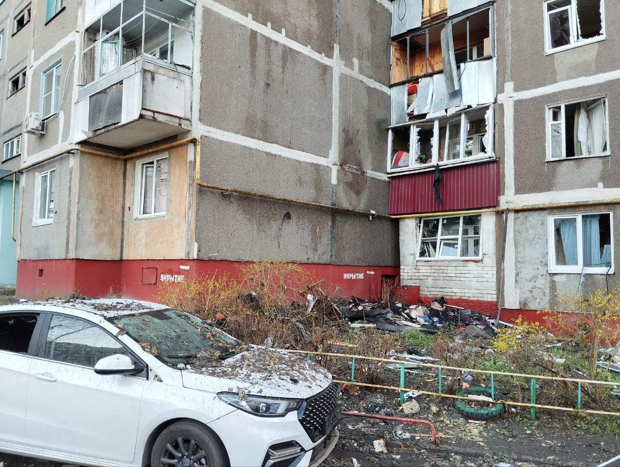 تخریب منازل در پی درگیری‌ها در منطقه کورسک روسیه، ۲۶ فروردین ۱۴۰۴