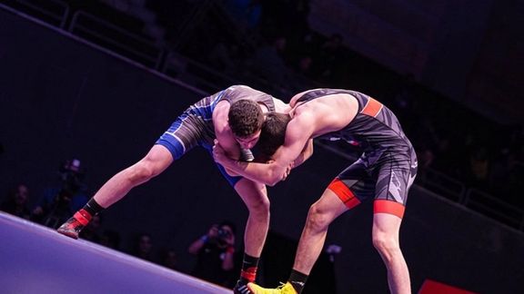 پیروزی استقلال برابر بانک شهر در مهمترین دیدار لیگ برتر کشتی
