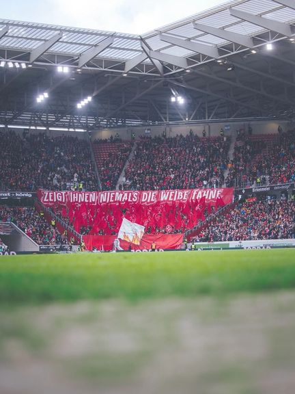 پیداشدن بمب عملنکرده از جنگ جهانی دوم در نزدیکی ورزشگاه خانگی ماینتس