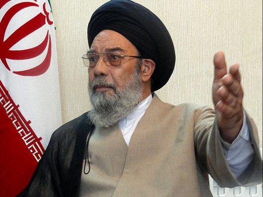 نماینده خامنهای در اصفهان: خب ماکارونی گران شده؟ آدم چیز دیگری میخورد