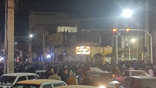 أغرقوها بالدم.. حين تعجز الكلمات عن وصف الجريمة في "دزفول" بإيران