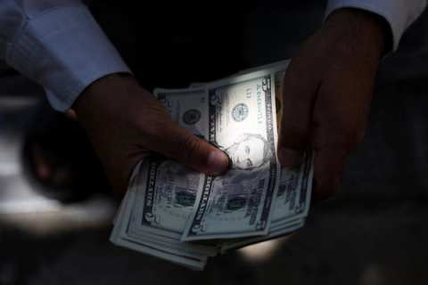 دلار به مرز ۲۷۰ هزار تومان رسید، یورو از ۳۰۰ هزار تومان گذشت