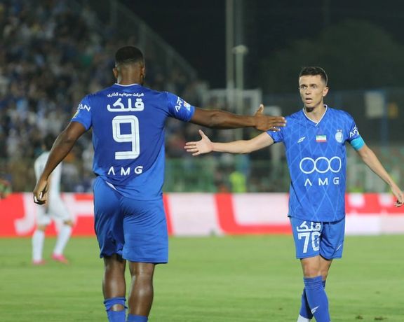 استقلال ۲-۲ پیکان؛ خروج از بحران؟ استقلال ساپینتو از پس تیم ۱۰ نفره هم بر نیامد