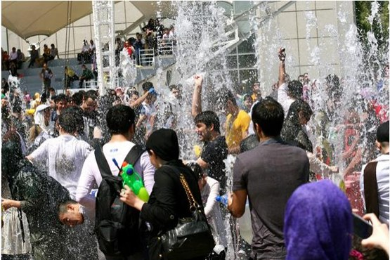 نشریه سپاه پاسداران: حکمرانی بر متولدین دهه ۸۰ و ۹۰ به راحتی نسلهای قبل نخواهد بود