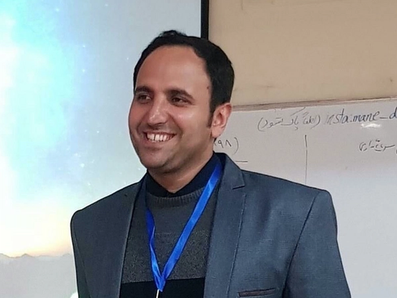 فرشید نوروزی، استاد دانشگاه مازندران، به دلیل حمایت از دانشجویان معترض اخراج شد