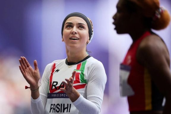 پس از جلوگیری از ورود حسین رسولی؛ حمله عوامل احسان حدادی به فرزانه فصیحی با صندلی