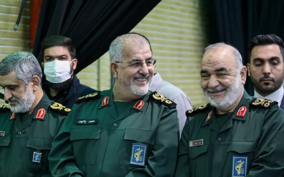 نماینده خامنهای در اصفهان: نیروهای مسلح ما برای خدا مینشینند، میایستند و میجنگند