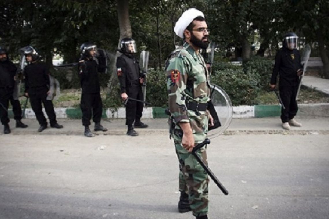 وزیر دفاع اسرائیل: باید به نهادهای سرکوب جمهوری اسلامی مانند بسیج و سپاه ضربه بزنیم