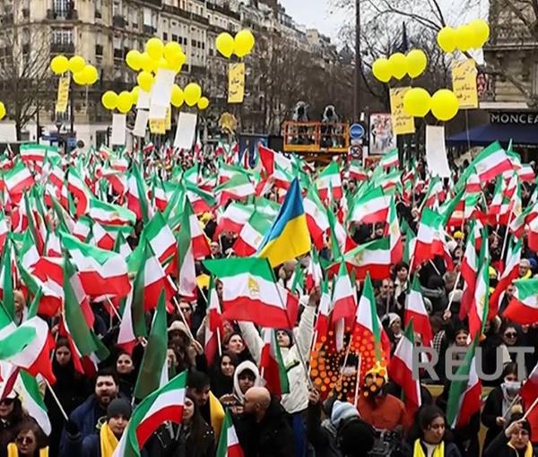 القضاء الفرنسي يرفع الحظر عن مظاهرة "مجاهدي خلق" في باريس