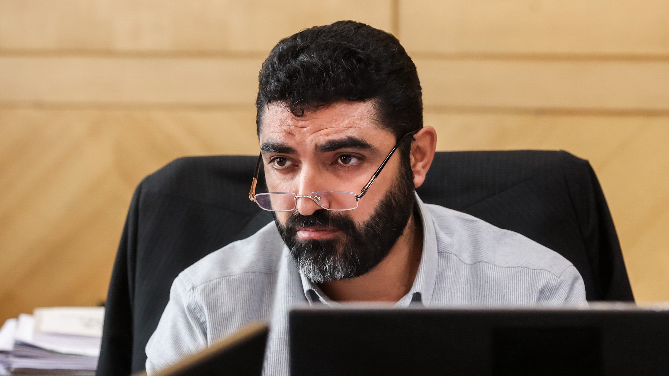 متحدث اللجنة الثقافية في البرلمان الإيراني: مخطط معقد بدأ للترويج للعري وإزالة الحياء