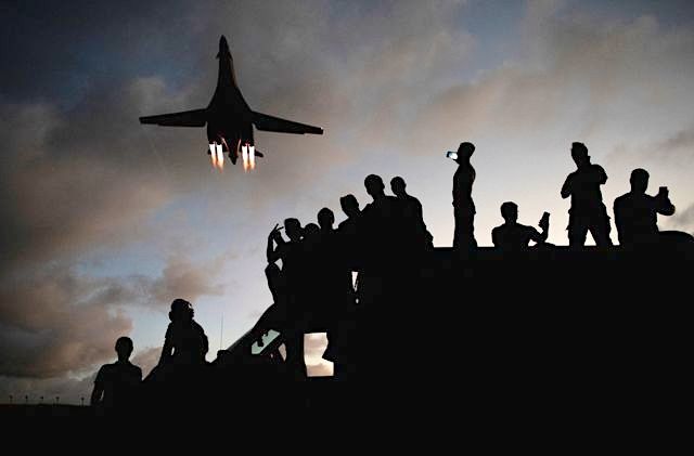 رویترز: آمریکا در حال بررسی اعزام نیروهای بیشتر همزمان با ورود جنگ به مرحلهای جدید