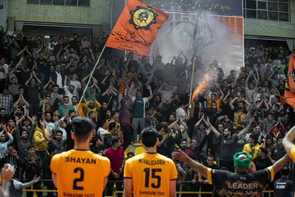 یک جلسه محرومیت از حضور تماشاگران و ۵۰ میلیون تومان جریمه برای قهرمان والیبال ایران