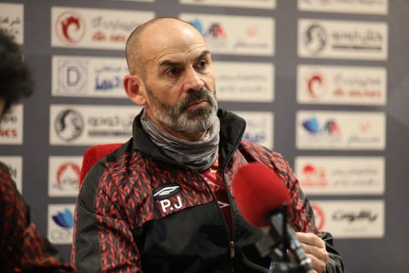 خمس، سرمربی تراکتور:خودم را با گواردیولا مقایسه نمیکنم،تراکتور را هم با تیمی مقایسه نکنید