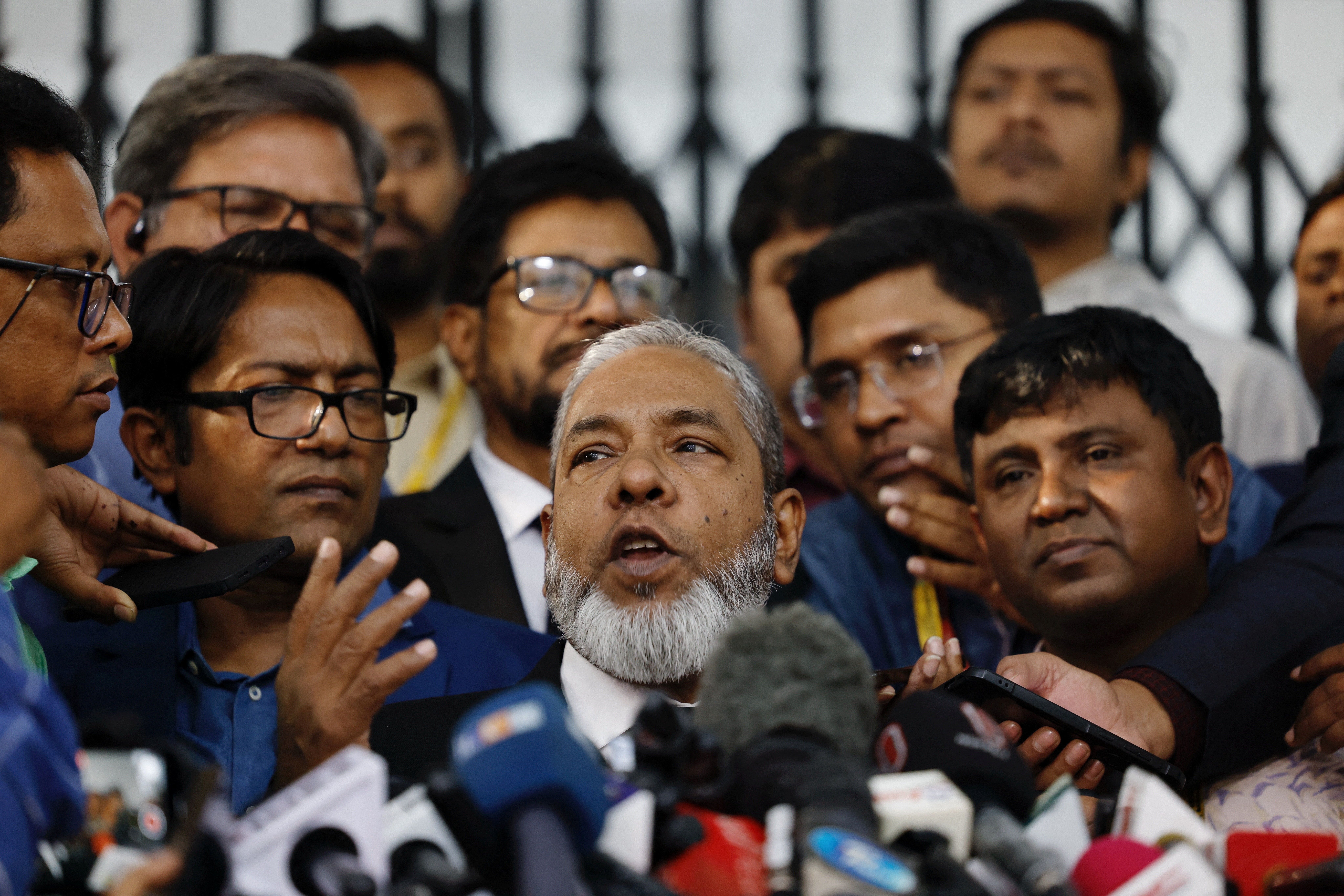  امیر حسین، وکیل منصوب دولت برای شیخ حسینه