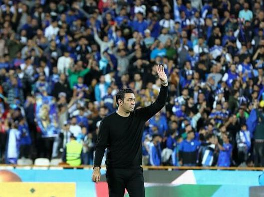 «جواد نکونام را نمیخواهیم»؛ یورش هواداران استقلال به صفحه هلدینگ خلیج فارس علیه سرمربی