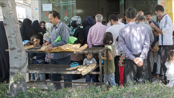 مدیر جهاد کشاورزی شهرستان شیروان: فردی که ماهانه ۱۰ هزار نان میخرید، بازداشت شد